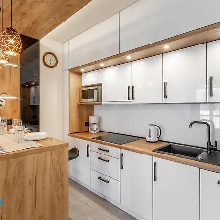 Bluesky - Karkonoska 13, Z Widokiem Na Gory, Blisko Szlakow I Wyciagow, W Zielonej Okolicy Apartmán *