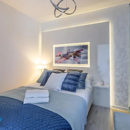 Bluesky - Karkonoska 13, Z Widokiem Na Gory, Blisko Szlakow I Wyciagow, W Zielonej Okolicy Apartmán