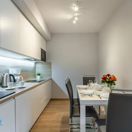 Bluesky - Karkonoska 13, Z Widokiem Na Gory, Blisko Szlakow I Wyciagow, W Zielonej Okolicy Apartmán *