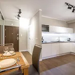 Bluesky: Mountain View Retreat Near Trails Apartment Karpacz