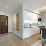 Bluesky: Mountain View Retreat Near Trails Apartment Karpacz