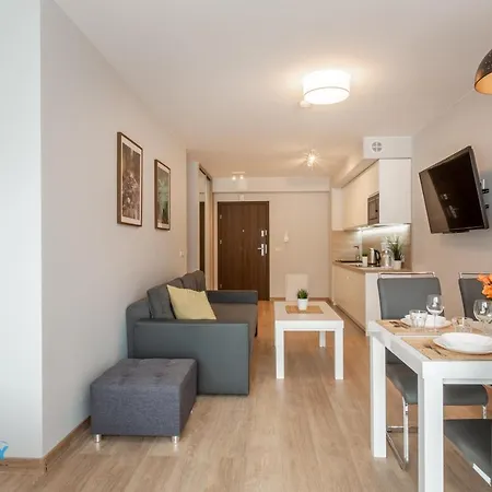 Apartamento Bluesky - Karkonoska 13, Z Widokiem Na Góry, Blisko Szlaków I Wyciągów, W Zielonej Okolicy Karpacz